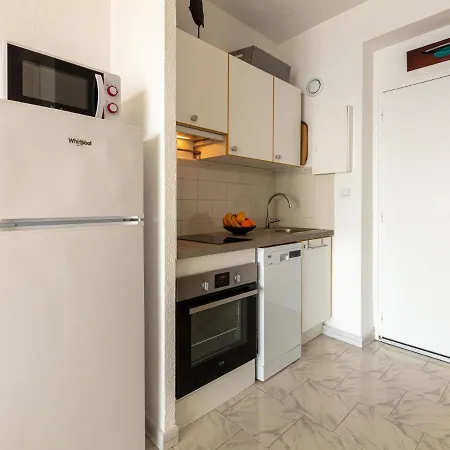 Bona By Interhome Hyères